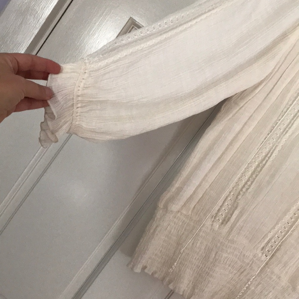 Pretty peasant blouse - Picture 3 of 7